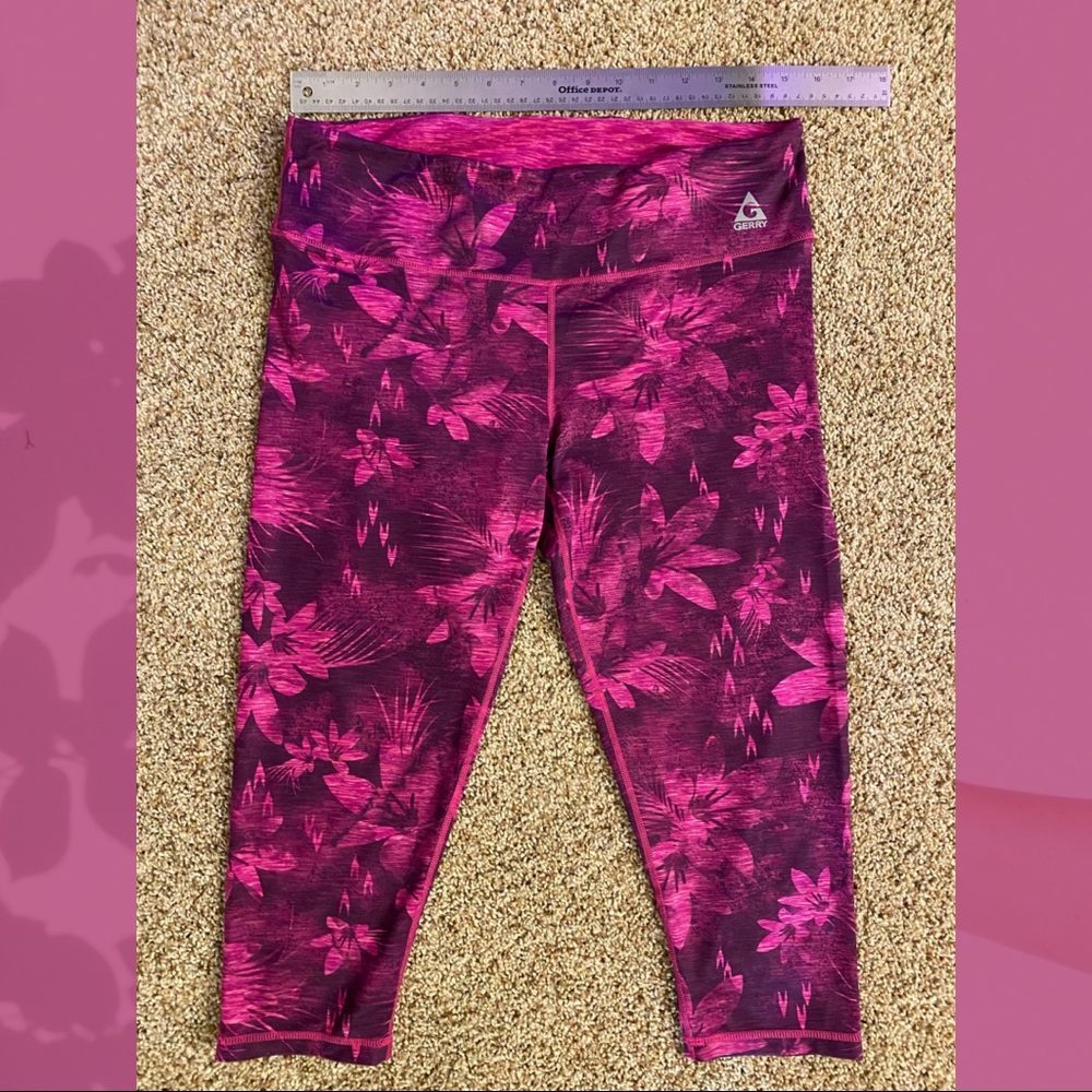 Gerry Reversible Pink Tropical Capri Leggings L